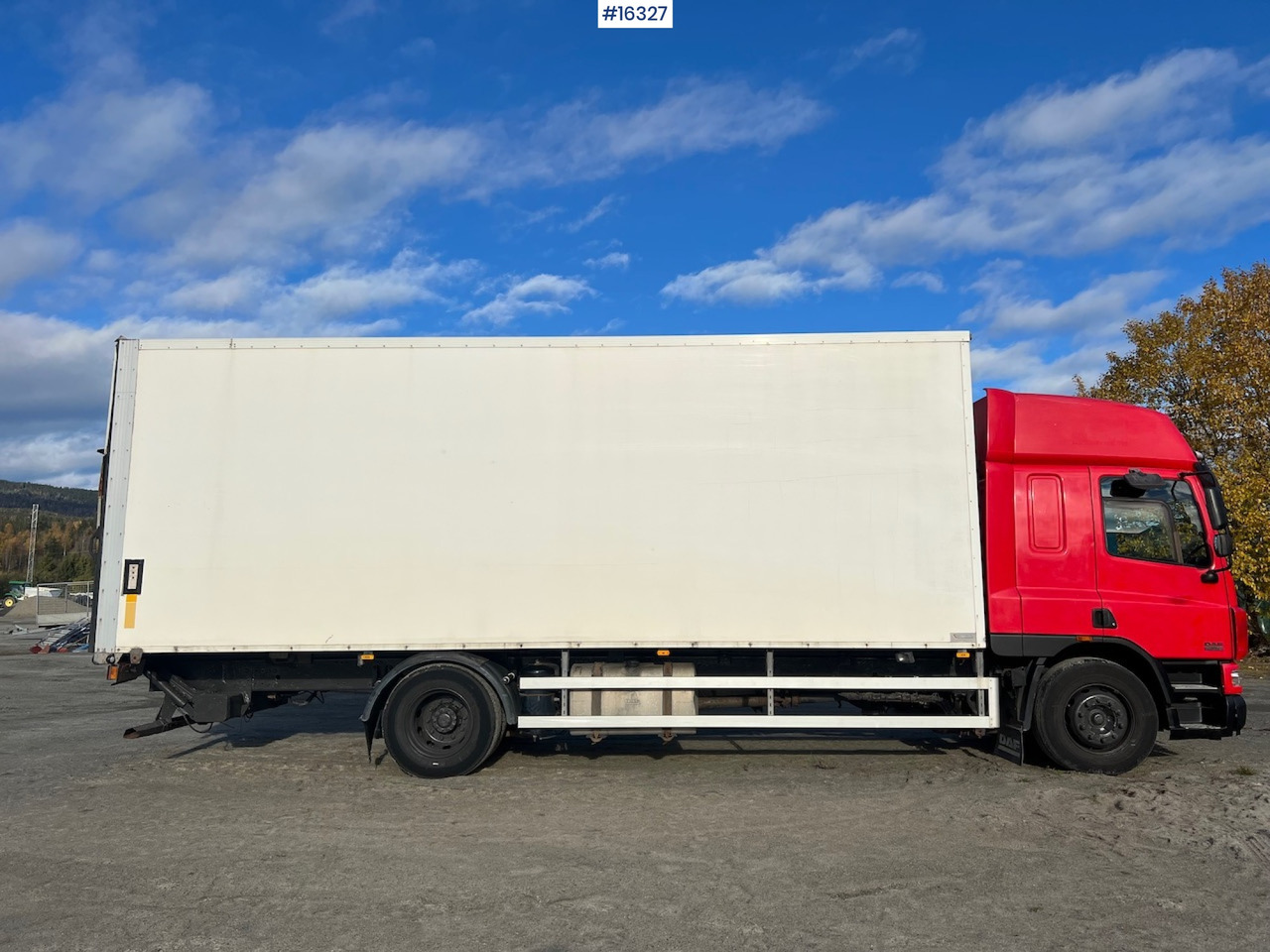 Box truck DAF CF75.360: picture 4