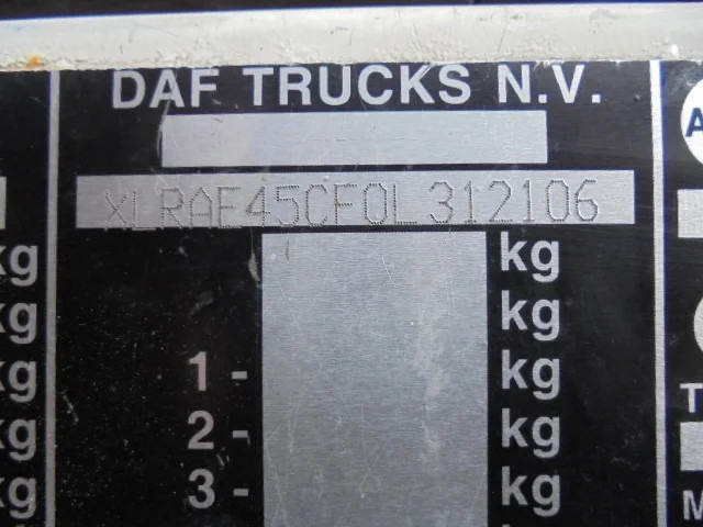 Box truck DAF LF 220: picture 10