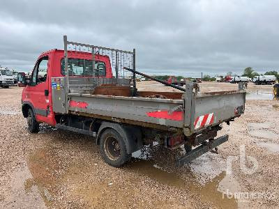 Tipper IVECO 35C13 Camion Benne (Inoperable): picture 2