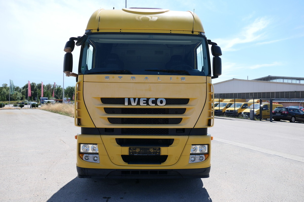 Container transporter/ Swap body truck IVECO STRALIS AS 260 S42 Y/FS-CM AHK KLIMA INTARDER EU: picture 2