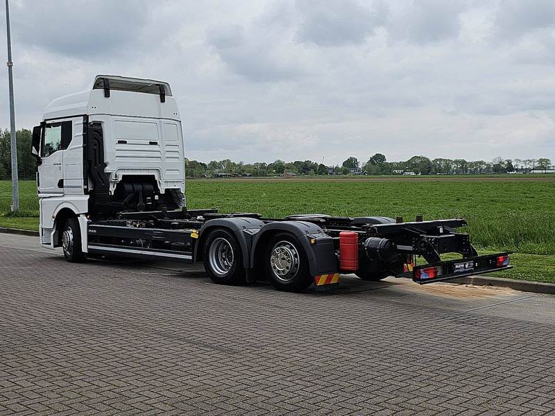 Container transporter/ Swap body truck MAN 26.510 TGX gm 6x2 intarder led: picture 7