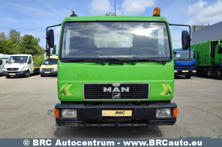 Cab chassis truck MAN 8.163: picture 3