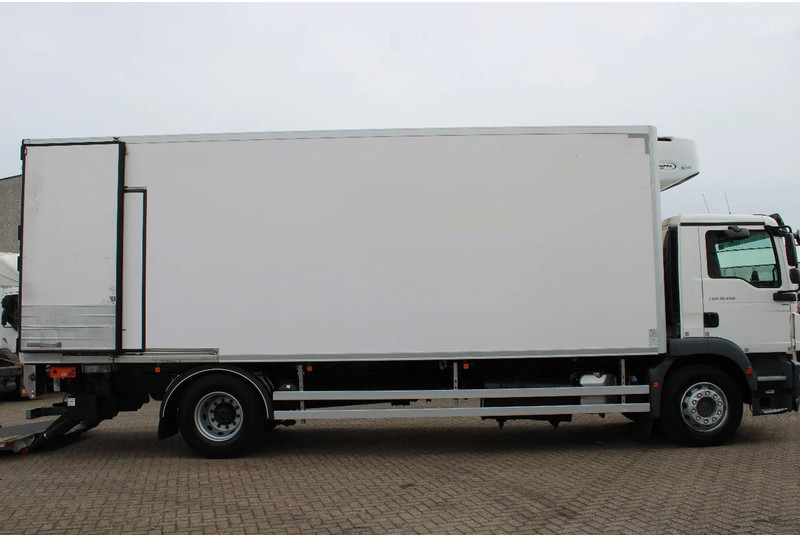 Refrigerator truck MAN TGM 18.250 + EURO 6 + CARRIER + LIFT: picture 8