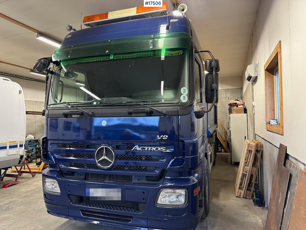 Mercedes Actros 2555 on lease Mercedes Actros 2555: picture 3