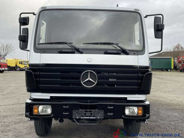Dropside/ Flatbed truck, Crane truck Mercedes-Benz 1417 4x4 Atlas Kran nur 34.785 Km. - 1. Hand: picture 2
