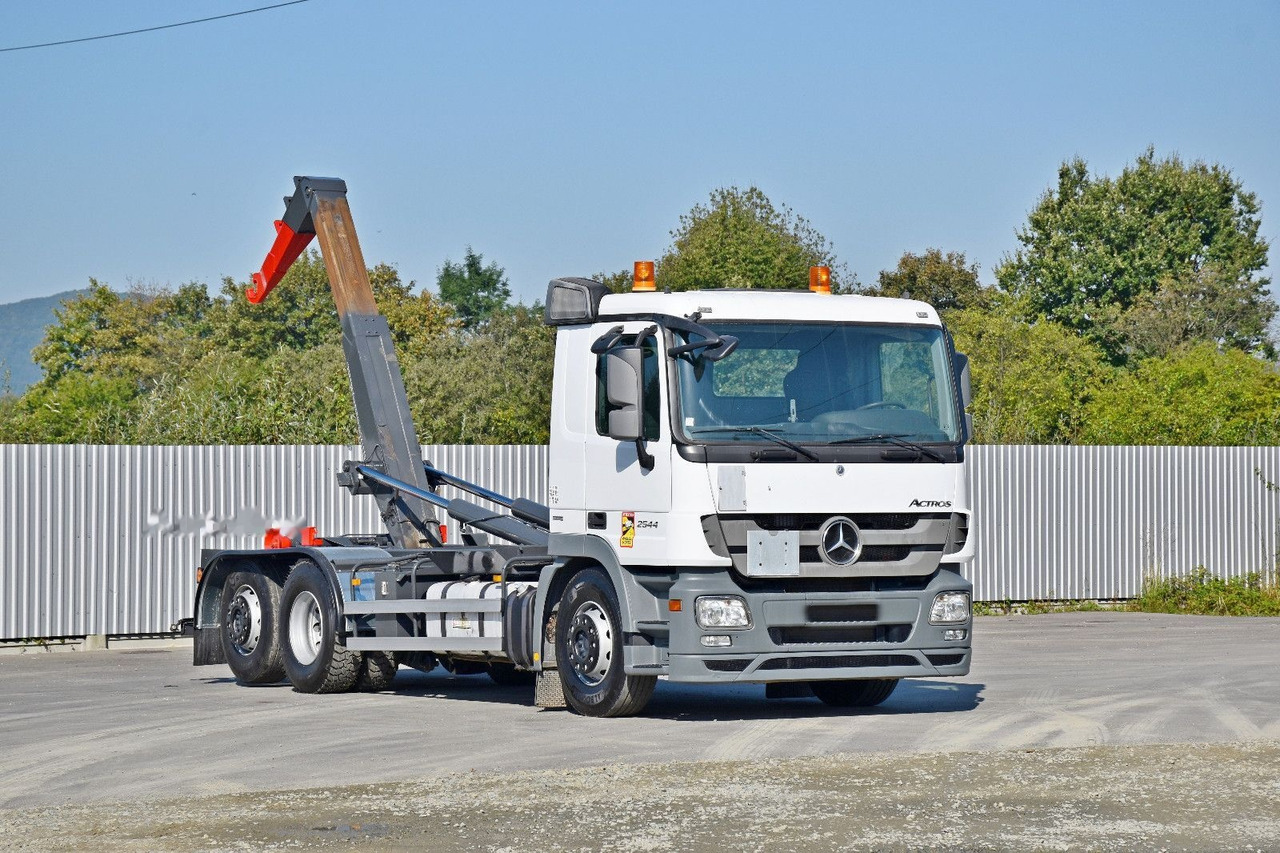 Mercedes-Benz ACTROS 2544 on lease Mercedes-Benz ACTROS 2544: picture 2