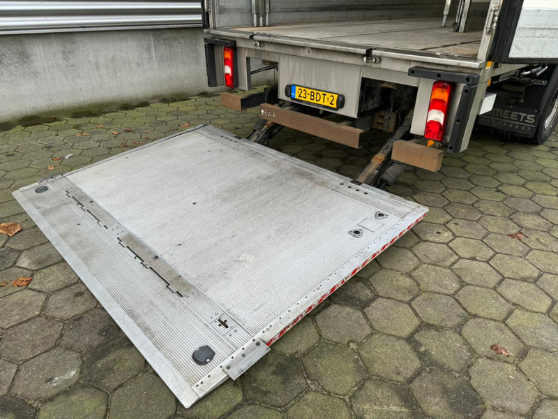 Refrigerator truck Mercedes-Benz ATEGO 1218 / Carrier / Euro 6 / Klima / Tail Lift / Diesel + Elctro / NL Truck: picture 18