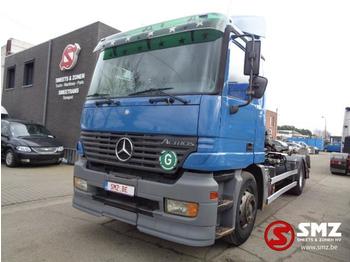 Container transporter/ Swap body truck Mercedes-Benz Actros 2540: picture 1