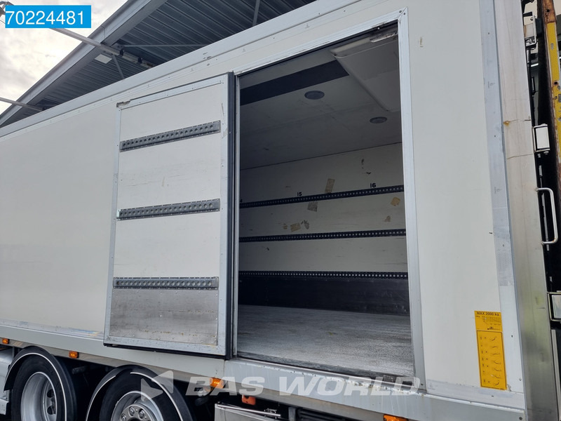 Refrigerator truck Mercedes-Benz Actros 2646 6X2 Lift+Lenkachse TU100SAEM cooler Ladebordwand Euro 6: picture 12