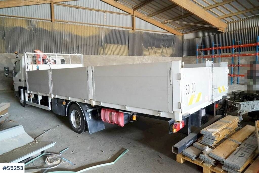 Dropside/ Flatbed truck, Crane truck Mitsubishi Canter 7C15 Crane with flat: picture 2