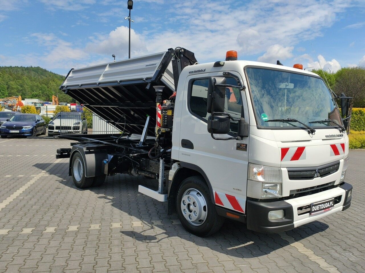 Tipper, Crane truck Mitsubishi Canter Fuso 9C18: picture 5