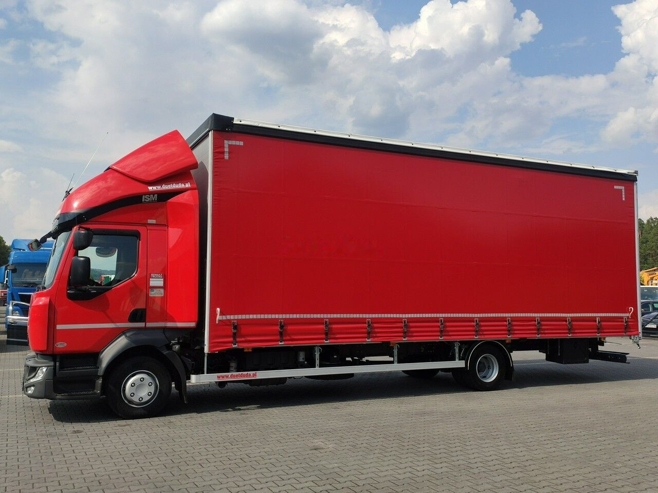 Curtainsider truck Renault D12.240: picture 9