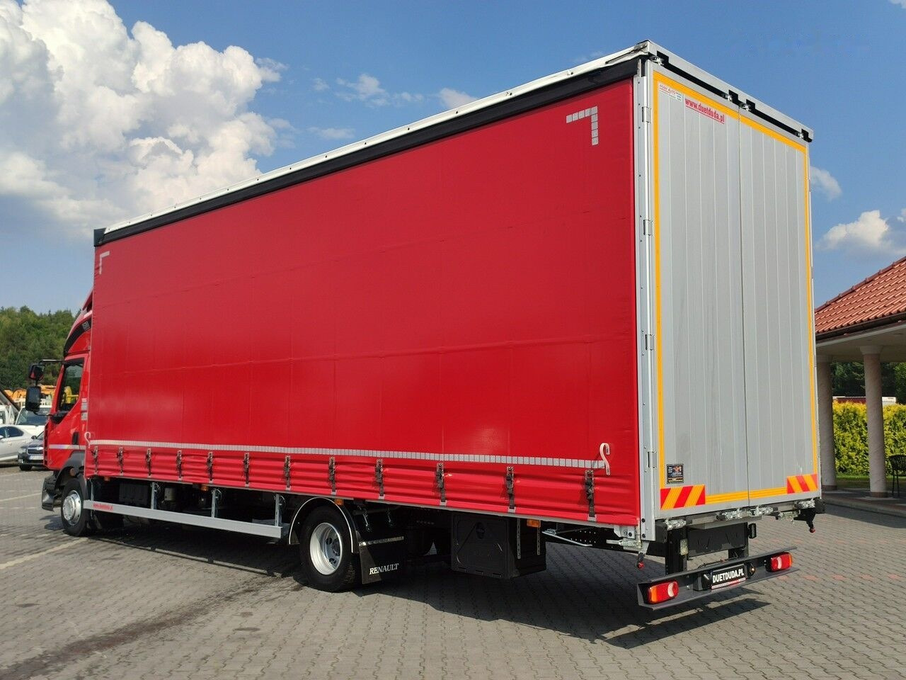 Curtainsider truck Renault D12.240: picture 16