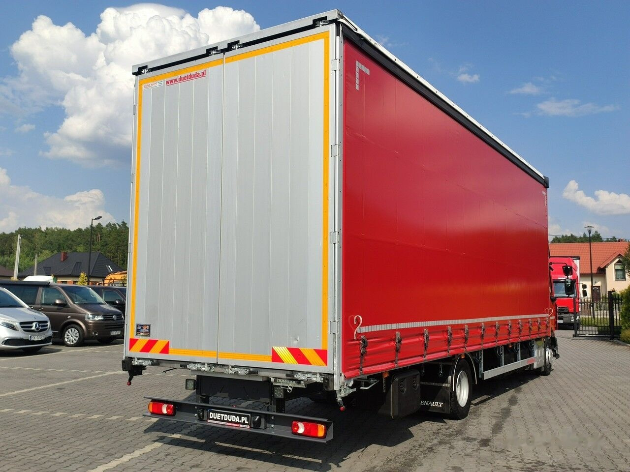 Curtainsider truck Renault D12.240: picture 17