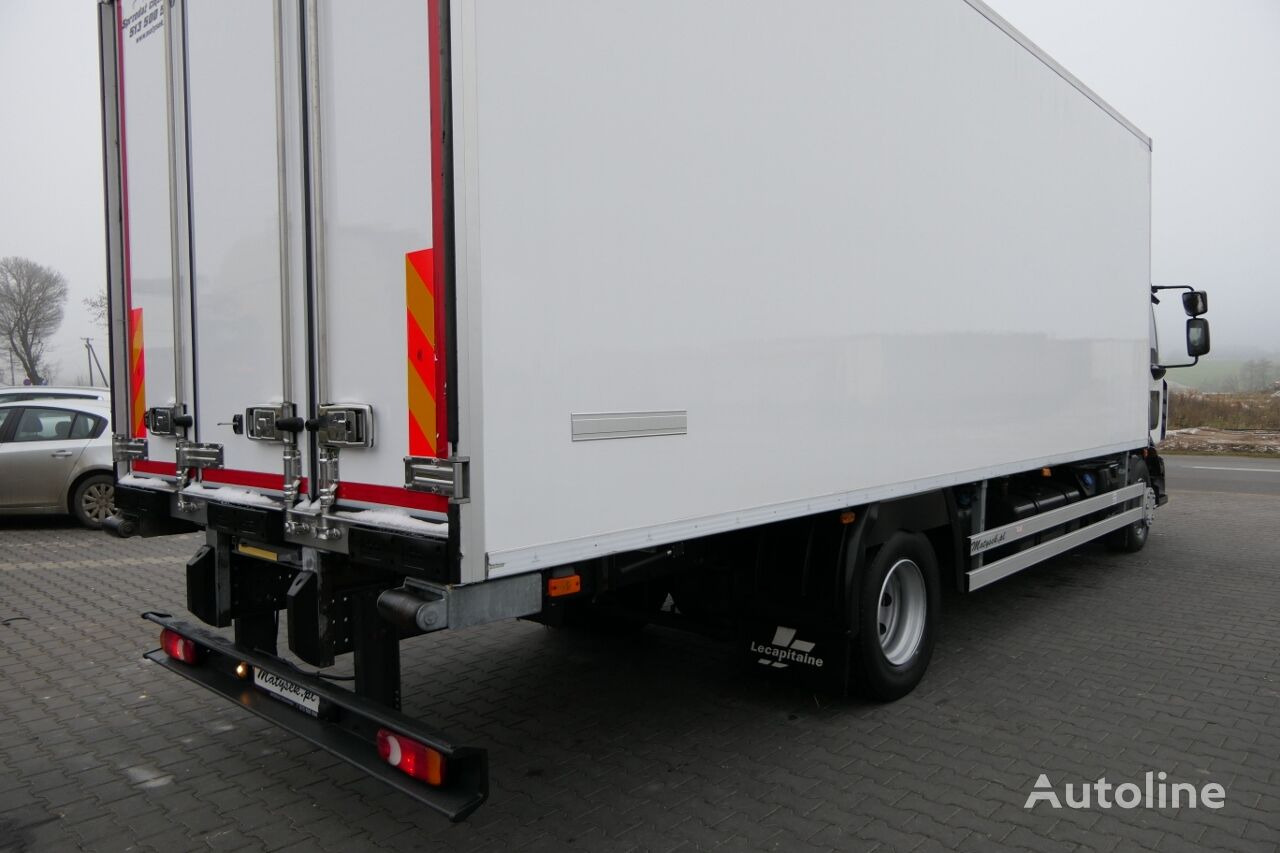Refrigerator truck Renault D 16 260: picture 18