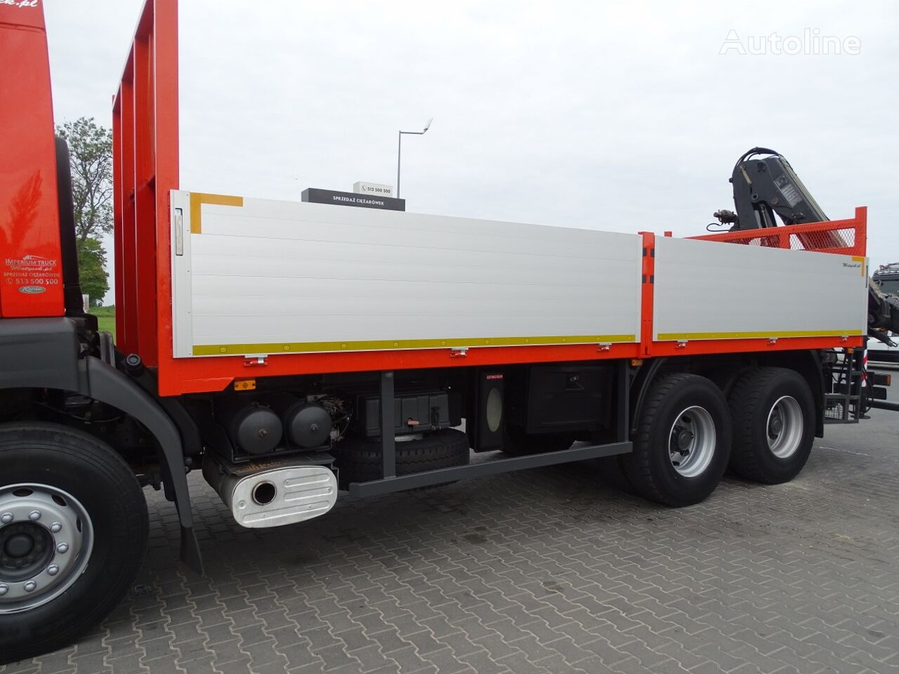 Dropside/ Flatbed truck, Crane truck Renault KERAX 370: picture 22
