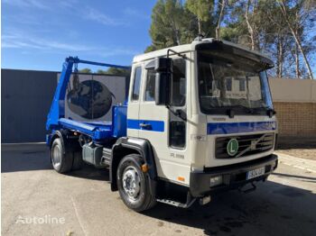 Container transporter/ Swap body truck VOLVO FL615 B220 Cayvol Extensible.: picture 1
