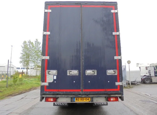Curtainsider truck Volvo FH 460 6X2 EUR5: picture 6