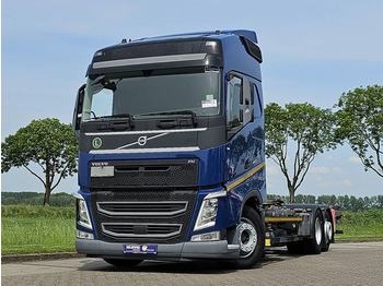 Container transporter/ Swap body truck VOLVO FH 460