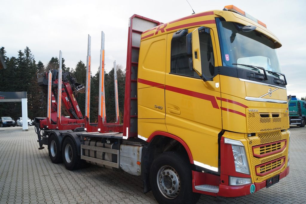 Timber truck, Crane truck Volvo FH 540 Holztrans. mit Penz 12Z9 Holzkran: picture 2