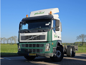 Cab chassis truck VOLVO FM9 300