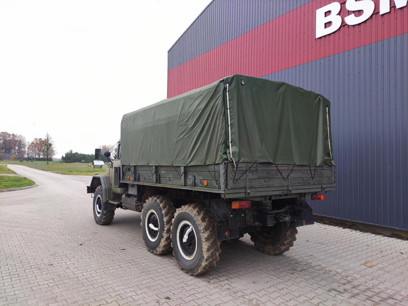 Curtainsider truck ZIL 131: picture 3