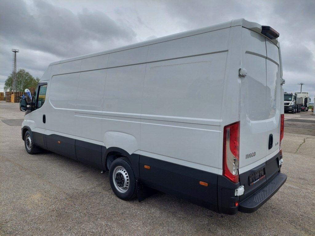 New Panel van IVECO Daily 35S16V 4x2: picture 3