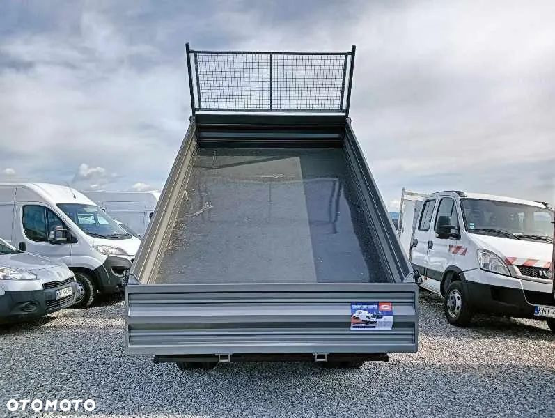 Tipper van Iveco DAILY 35C13: picture 10