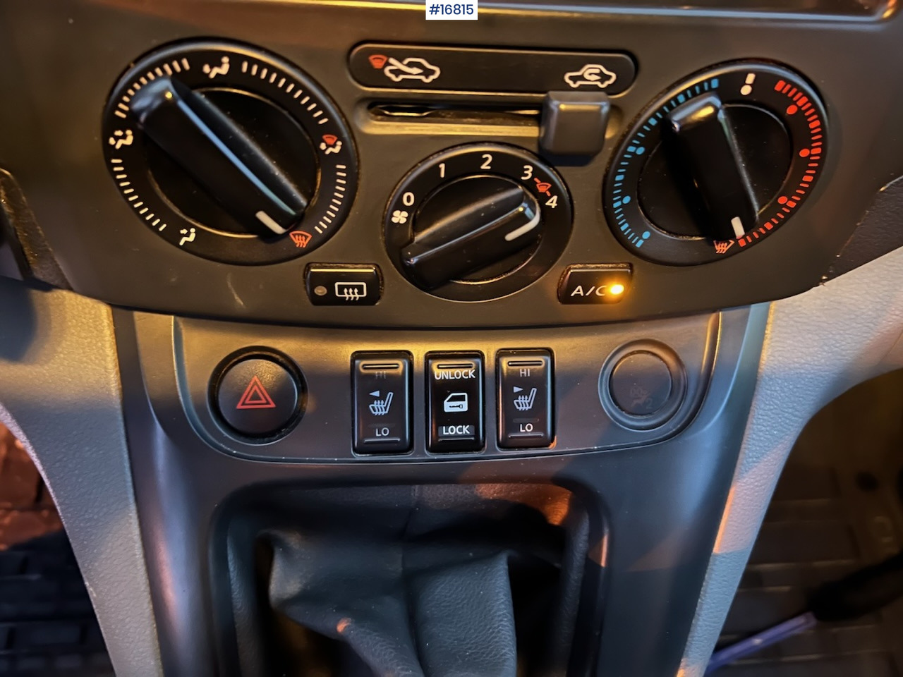 Panel van Nissan NV200: picture 12