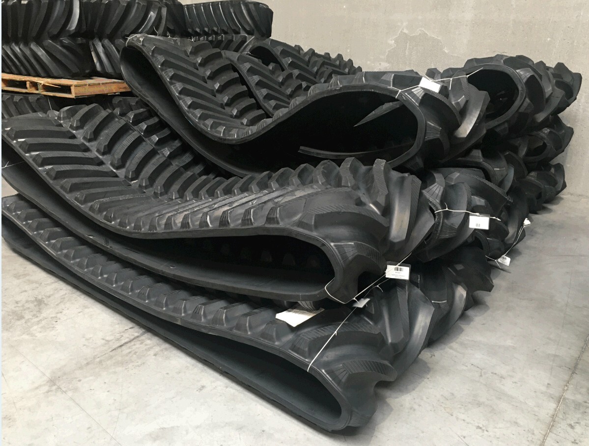 LEACH LEWIS RUBBER TRACKS LIMITED - Spare parts FENDT undefined: picture 4