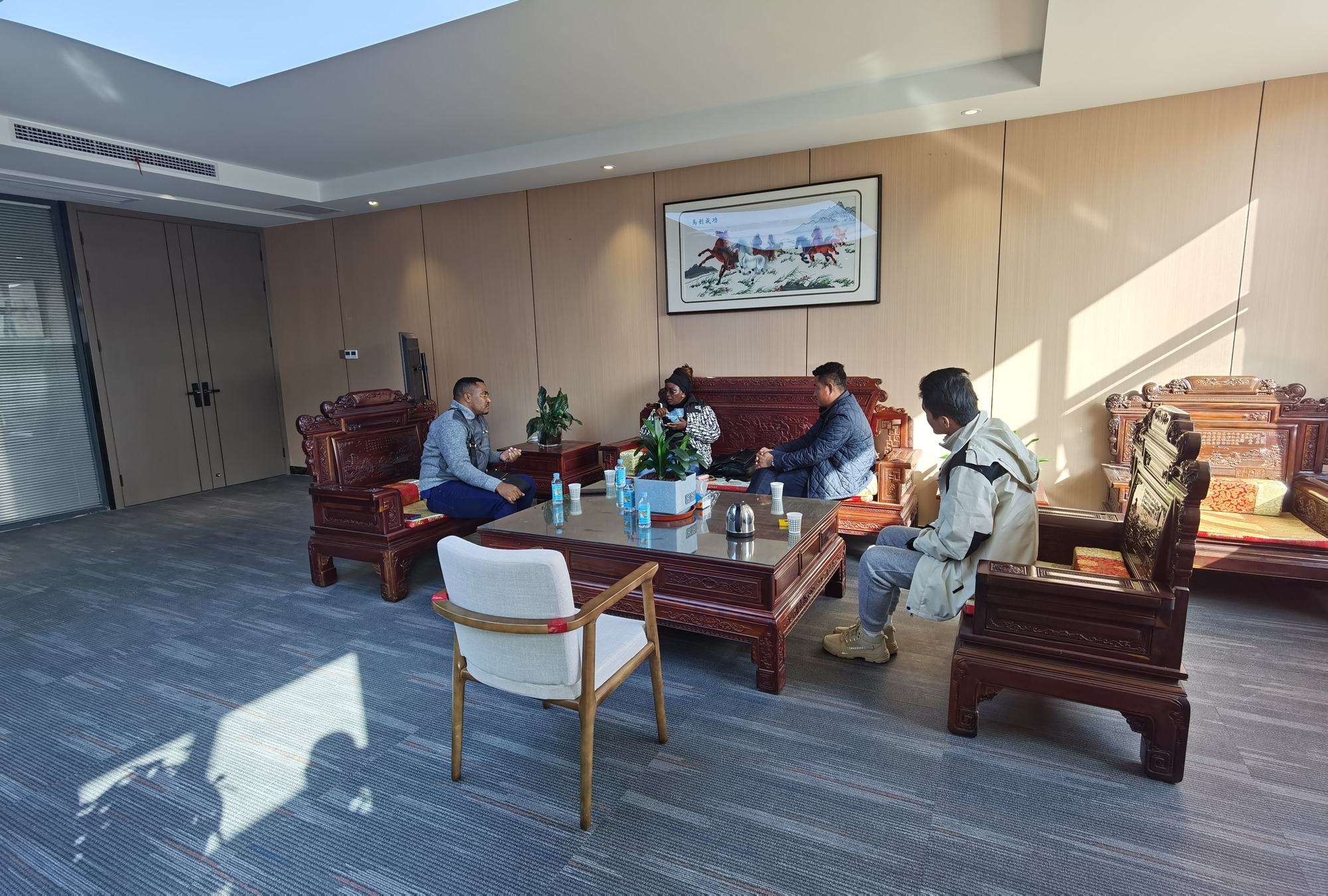 Toaks International Trading Company - Trucks - 6x6 undefined: picture 10