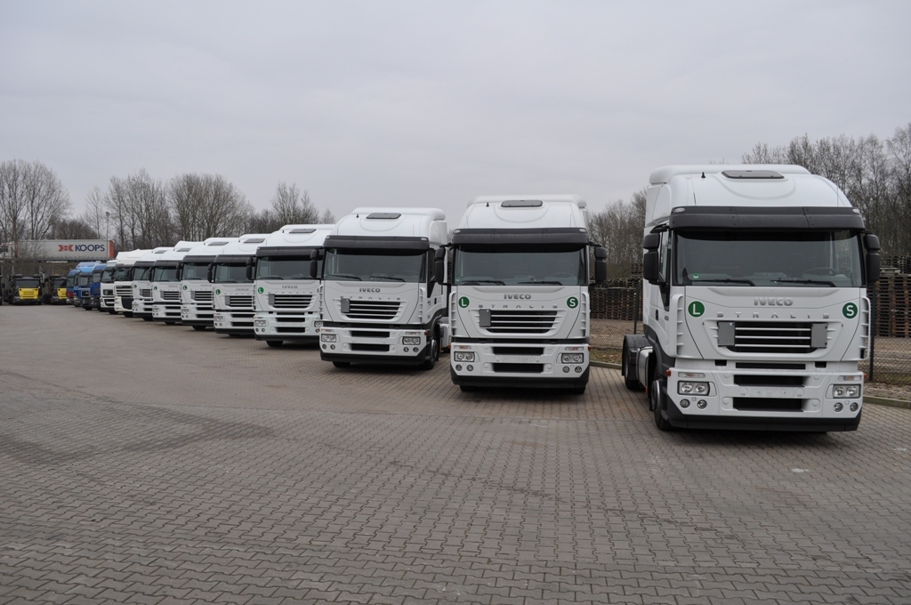A1-Truck GmbH - Trucks MAN TGS - gearbox: automatic undefined: picture 1