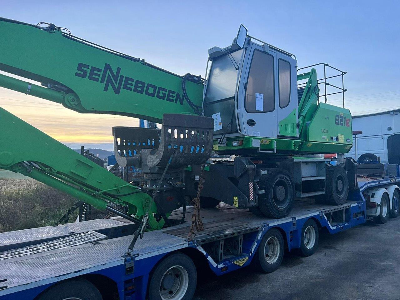 Daniel Manno  Baumaschinenhandel - Material handling equipment - diesel undefined: picture 1