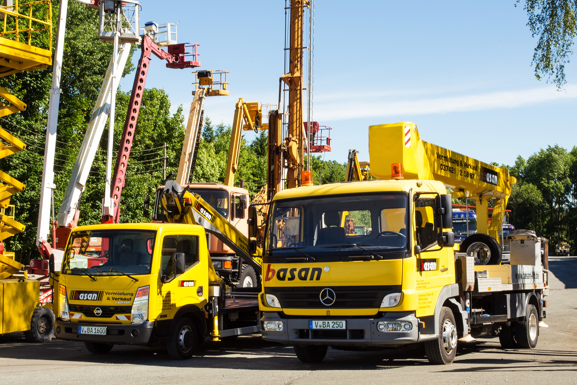 BASAN GmbH - Tractor units - 4x2 undefined: picture 3