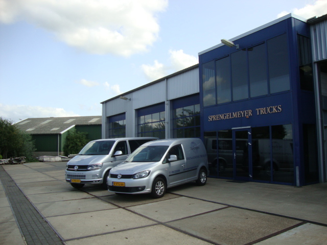 Sprengelmeijer Trucks B.V. - Trucks undefined: picture 2