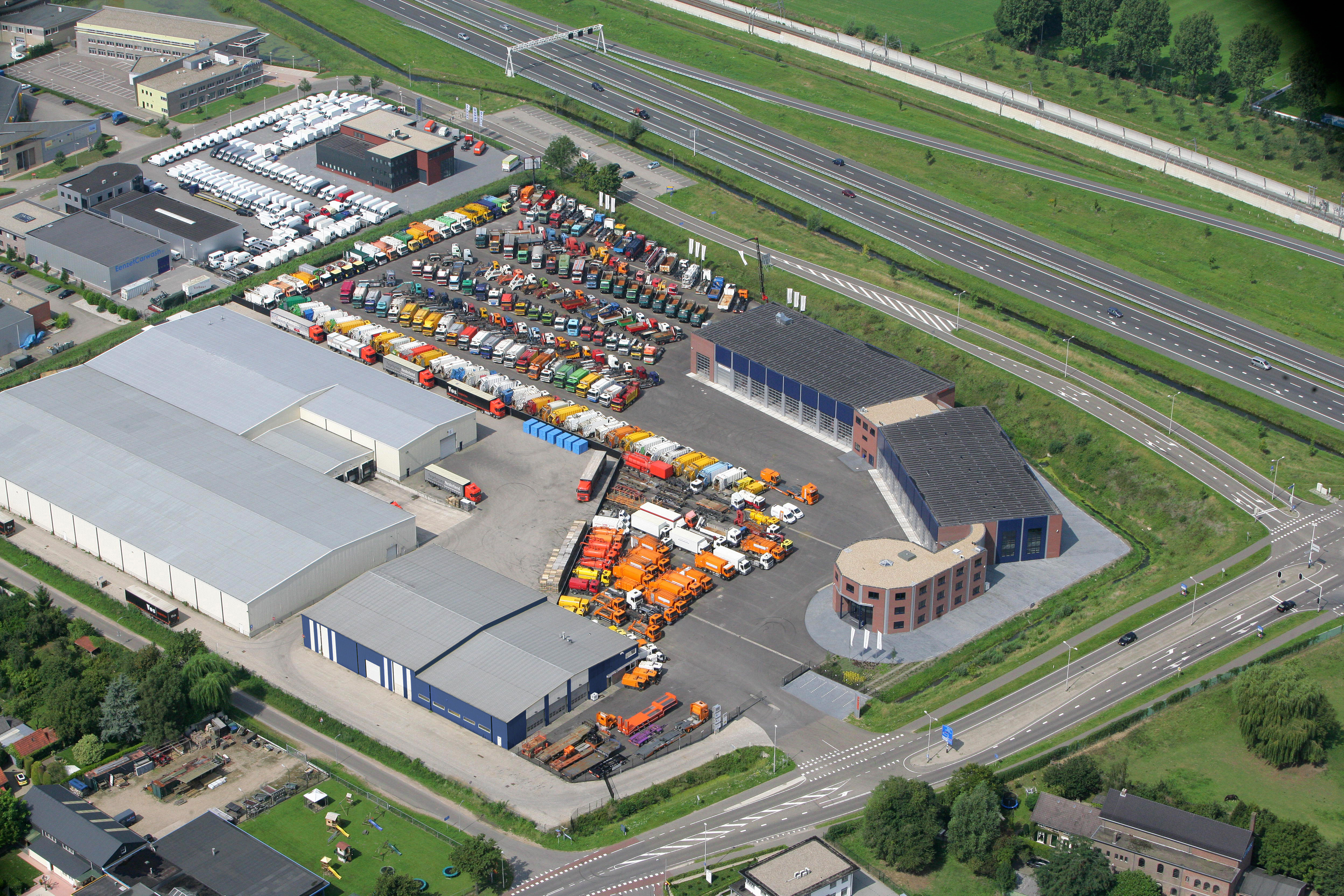 CLEAN MAT TRUCKS B.V. - Tractor units SCANIA - Year: 2013 undefined: picture 1