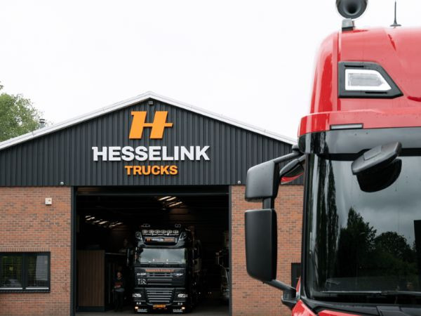 Hesselink Trucks B.V. - Semi-trailers KRAKER - Year: 2014, 3-axle undefined: picture 1