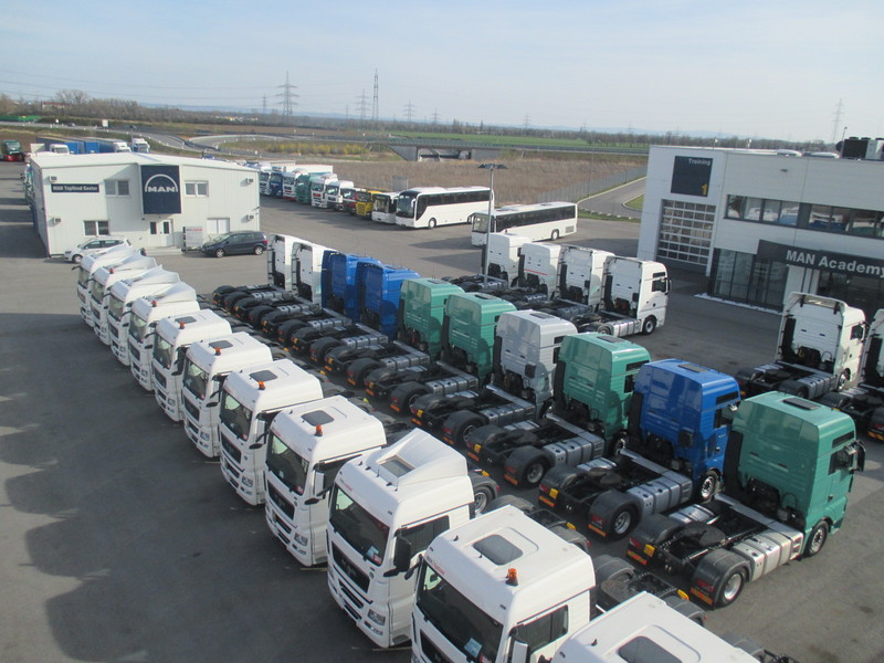 MAN Truck & Bus Vertrieb Österreich GesmbH - Trucks - 4x2, gearbox: manual undefined: picture 1