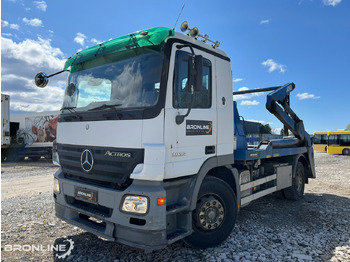 Skip loader truck MERCEDES-BENZ Actros 1832