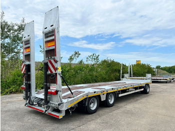 Low loader trailer Möslein  3 Achs Tieflader mit gerader Ladefläche 8,10 m,: picture 5