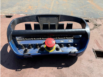 Crane truck Renault Premium Lander PM 36 P radio control !!!: picture 4 Crane truck Renault Premium Lander PM 36 P radio control !!!: picture 4