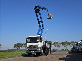 Truck MERCEDES-BENZ Antos