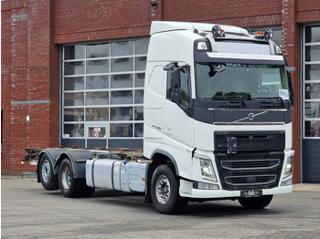 Container transporter/ Swap body truck VOLVO FH13 540