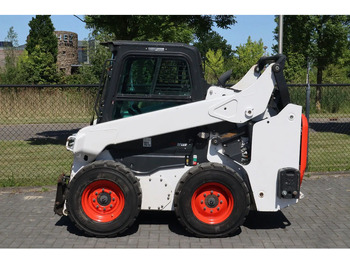 Skid steer loader BOBCAT S66