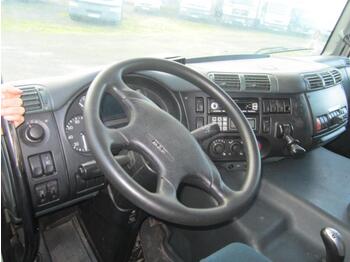 Interior photo 1: Refrigerator truck DAF CF75 250