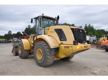 Wheel loader New Holland W270B: picture 4