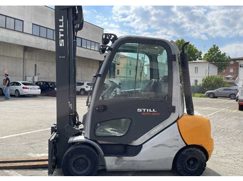 Diesel forklift Still RX 70-30: picture 2
