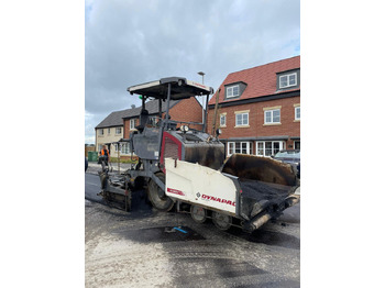 Asphalt paver DYNAPAC