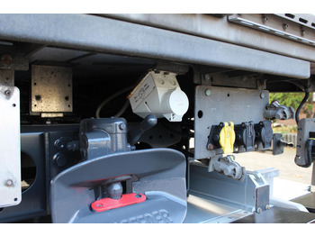 Refrigerator truck Mercedes-Benz Actros 1830 E6 TK T-1200R Multi Bi-Temp LBW AHK: picture 5