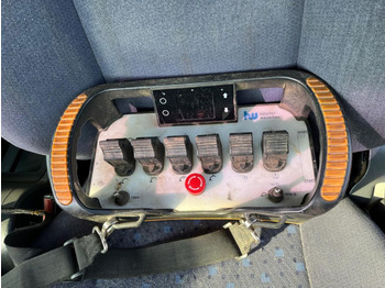 Dropside/ Flatbed truck, Crane truck MAN TG-M 18.280 4x4 Pritsche Kran Singelreifen Funkfernbedienung: picture 2